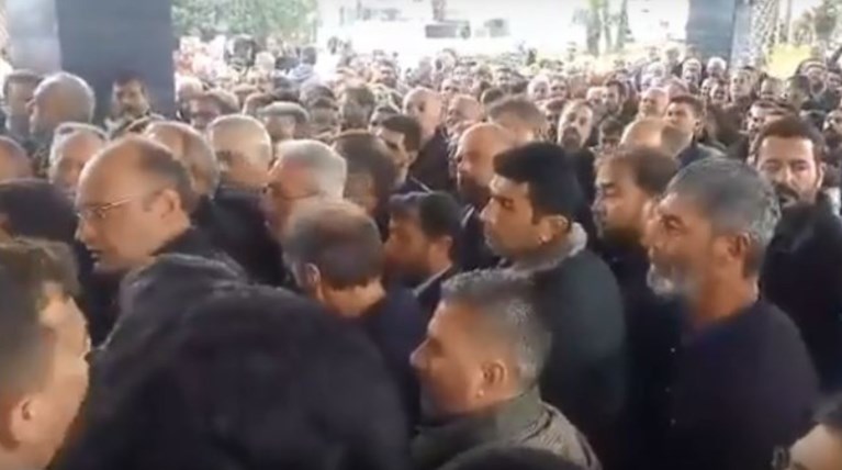 Ένταση στο συνέδριο της ΓΣΕΕ στην Καλαμάτα - Βίντεο