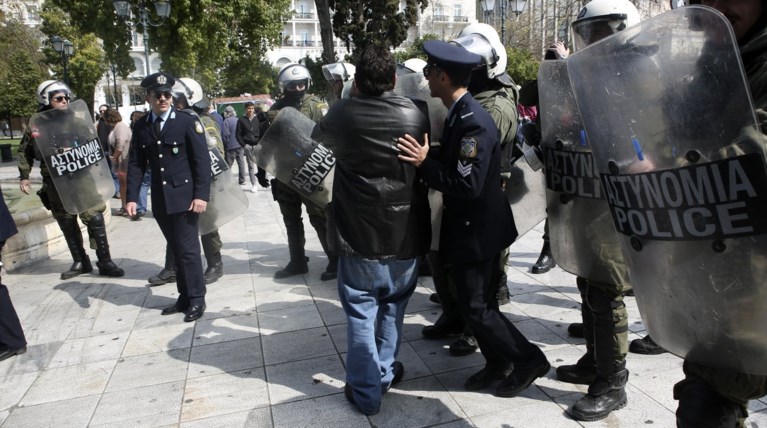 Μαθητική παρέλαση: Προσαγωγές στελεχών της ΛΑΕ στο Σύνταγμα