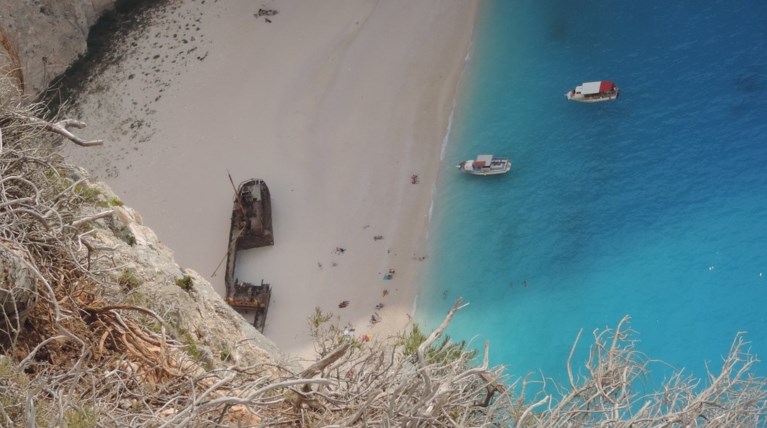 Απαγορεύεται κάθε είδους πρόσβαση στο «Ναυάγιο» από το Λιμεναρχείο Ζακύνθου
