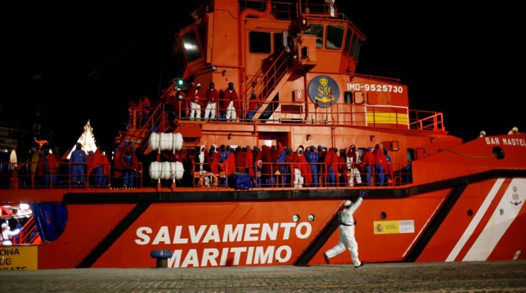 Η ΕΕ «μαζεύει» τα μέσα διάσωσης μεταναστών ανοικτά της Λιβύης