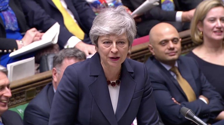 Brexit: Προς παραίτηση η Μέι-Θρίλερ με τη ψηφοφορία
