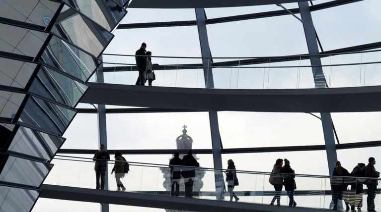 Νέο ιστορικό ρεκόρ: Μόλις στο 4,9% η ανεργία στη Γερμανία