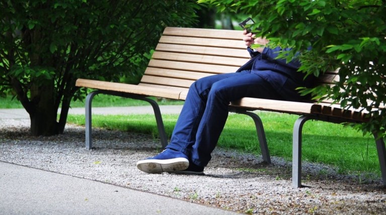 Έρχονται οι "Μπαμπάδες στο παγκάκι" ποιοι θα τους υποδυθούν;