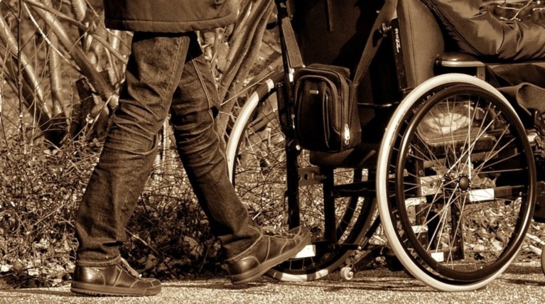 Μειωμένο ωράριο και ειδική άδεια στους γονείς παιδιών με αναπηρία