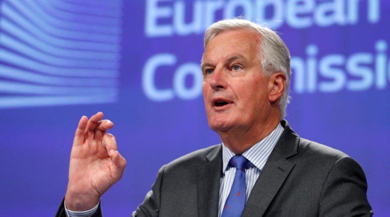 Ο Μπαρνιέ προειδοποιεί για άτακτο Brexit