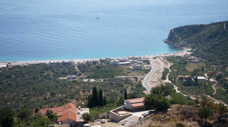 Μήνυμα των κατοίκων της Χειμάρρας για τις ελληνικές περιουσίες