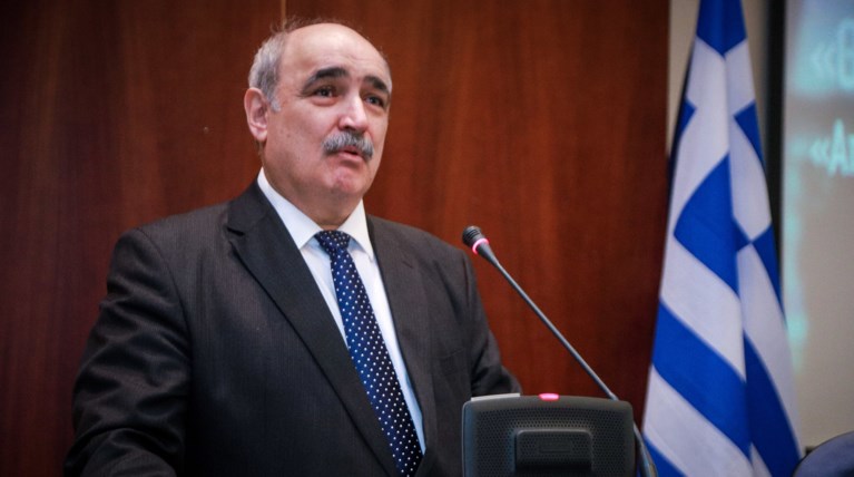 Η απάντηση Μπόλαρη στις σεξιστικές επιθέσεις κατά συνεργατών του