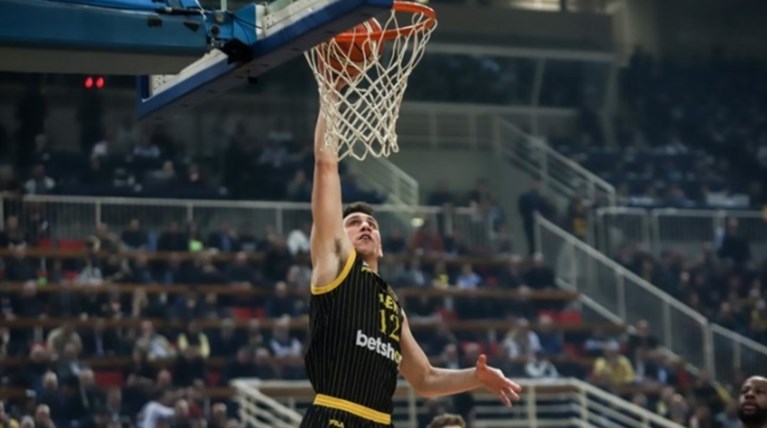 Τέιλορ  και Ράις «έκλεψαν» την πρόκριση από την ΑΕΚ