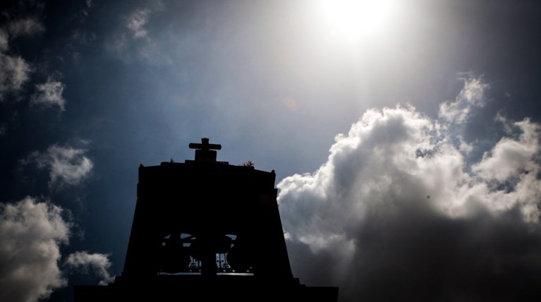 Συννεφιά με τοπικές βροχές και θερμοκρασία έως τους 18 βαθμούς