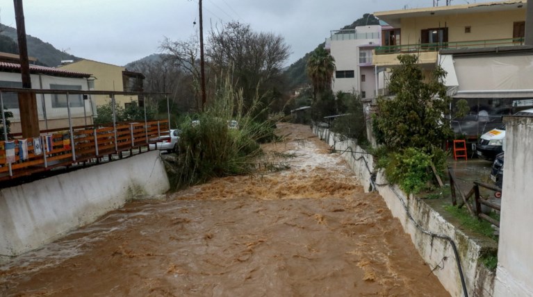 Πλημμύρες στην Κρήτη: Απεγκλωβίστηκαν 11 άτομα