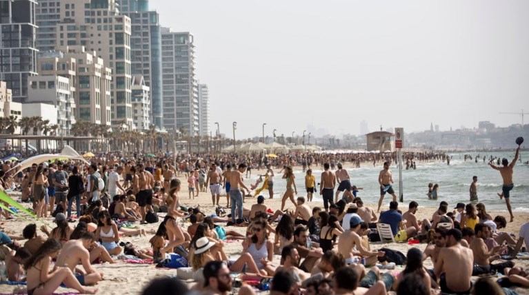 Νετανιάχου: «Βγείτε από τη θάλασσα και ψηφίστε με»