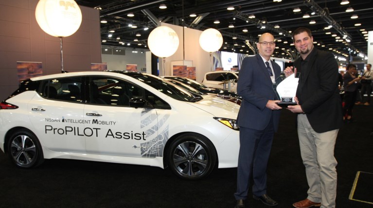 Nissan LEAF: Πράσινο αυτοκίνητο της Χρονιάς στον Καναδά
