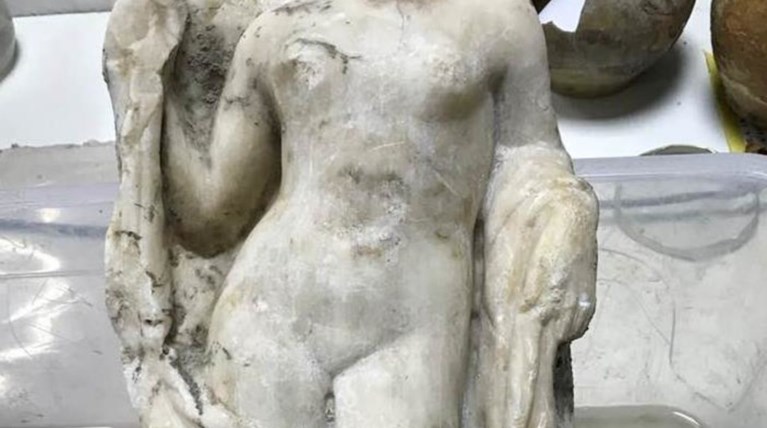 Ερωτικές "Αφροδίτες" στα θεμέλια του μετρό Θεσσαλονίκης