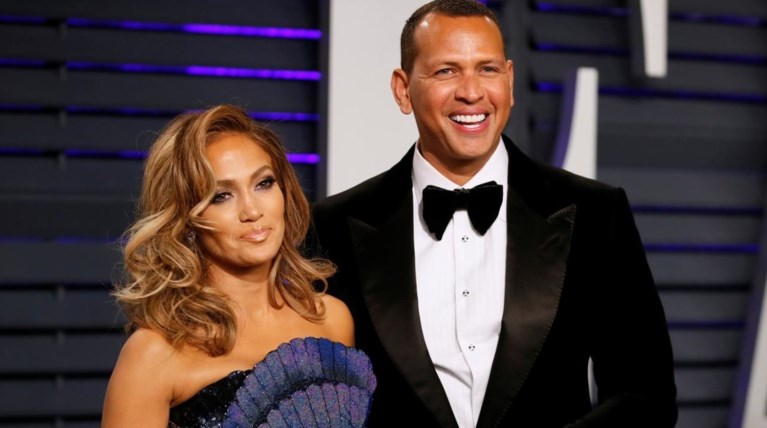 Η νέα οικογενειακή φωτό της JLo βάζει τέλος στις φήμες περί απιστίας