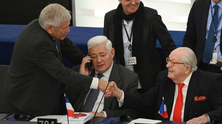 Ευρωκοινοβούλιο: Αν ενωθεί η ακροδεξιά θα γίνει η δεύτερη μεγαλύτερη ομάδα