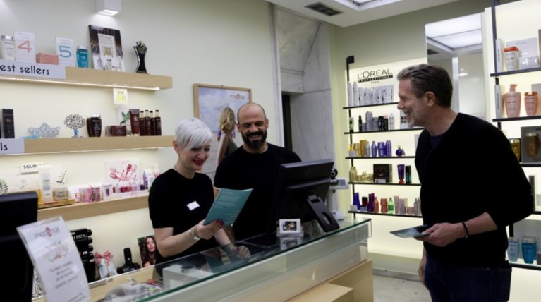 Ο Γερουλάνος με κατοίκους και καταστηματάρχες στην Πατησίων