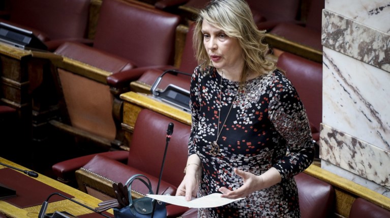 Η Παπακώστα απαντάει (ξανά) στην αγωγή Λυκουρέζου