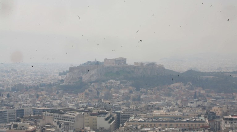 Ζέστη και αφρικανική σκόνη τη Μεγάλη Τετάρτη