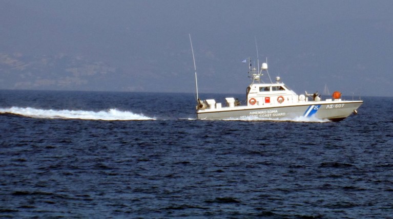 Ακυβέρνητο πλοίο με σημαία Τουρκίας κοντά στο Αγαθονήσι