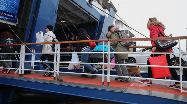 Αναχωρούν κατά χιλιάδες οι εκδρομείς: Πόσοι έχουν φύγει