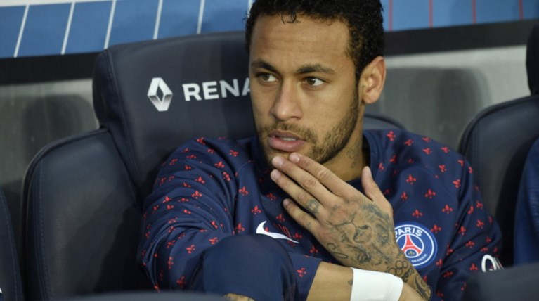 Η UEFA δε... χαρίστηκε στον Νεϊμάρ