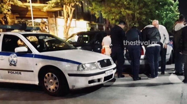 Άρπαξε το δίχρονο παιδί του από τα χέρια της συζύγου του και εξαφανίστηκε