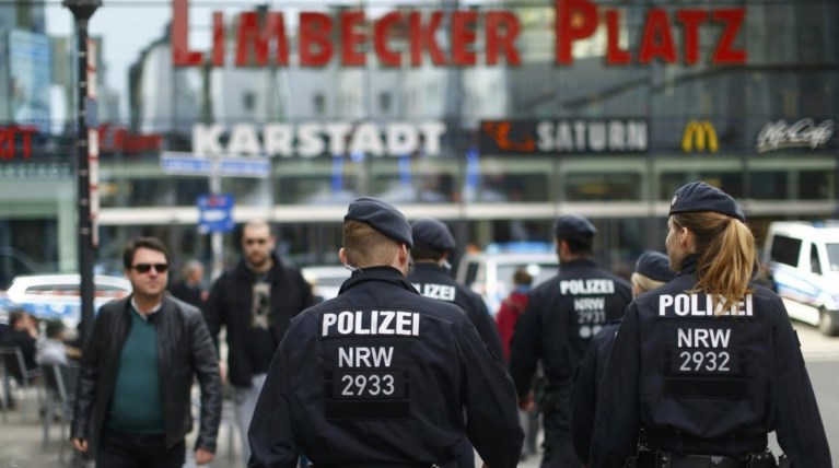 DW: Αυξάνεται ο κίνδυνος της δεξιάς τρομοκρατίας στη Γερμανία