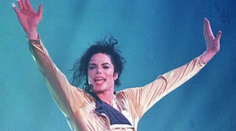 Ο γιος του Μάικλ Τζάκσον έγινε 17- Δεν θα τον αναγνωρίσετε