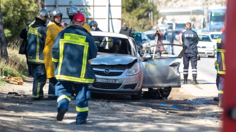 Θρίλερ με καμένο άνθρωπο σε αυτοκίνητο στην Μεγαλόπολη