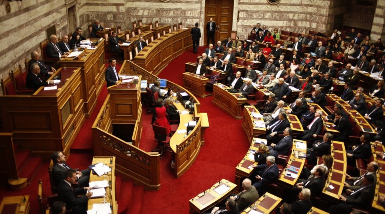 Live η συνεδρίαση στη Βουλή για την ψήφο εμπιστοσύνης