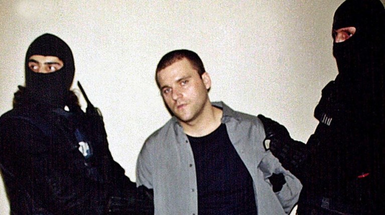 Ενοχος ο Πάσσαρης για τέσσερις ανθρωποκτονίες-η σύγκριση με τον ''Ορέστη''
