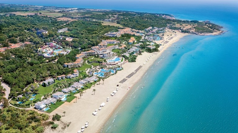 850 Γάλλοι μεσίτες στο Grecotel Riviera Olympia Resort & Aqua Park