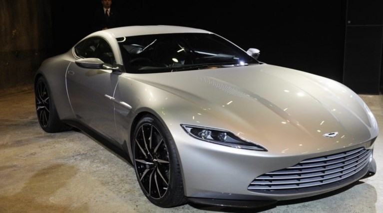 Επιστρέφει η θρυλική Aston Martin του Τζέιμς Μποντ