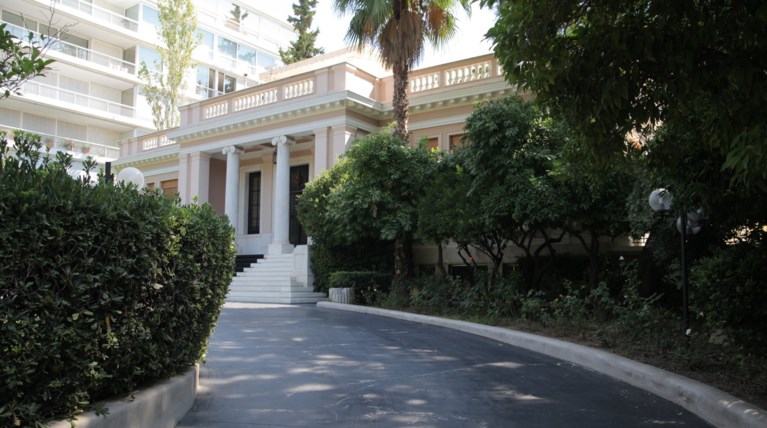 Μαξίμου: Ο κ. Μαρινάκης δικαιούται και διακαναλική ως αρχηγός κόμματος