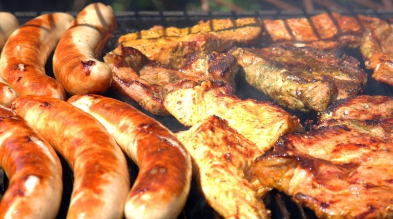 Τα αερολύματα της ...τσίκνας περισσότερα από αυτά των αυτοκινήτων