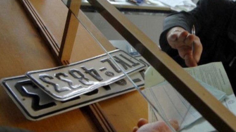 Εκλογές: Επιστρέφονται πινακίδες και άδειες οδήγησης και κυκλοφορίας