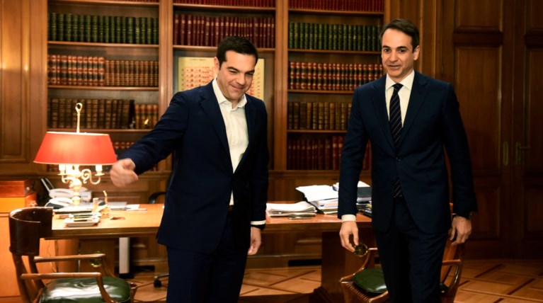 Τα τελευταία μηνύματα των πολιτικών αρχηγών πριν από την κάλπη