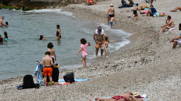 Εκλογές 2019: Κάλπη και ...βουτιές στη θάλασσα