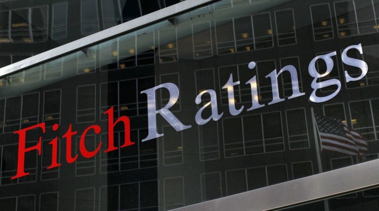 Fitch: Αναβαθμίζει Eurobank, διατηρεί αξιολόγηση Alpha, Πειραιώς, Εθνικής