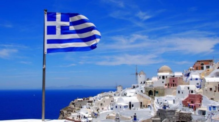 ΙΝΣΕΤΕ: Συμβολή του τουρισμού στο 11,7% του ΑΕΠ με 21,6 δισ. ευρώ