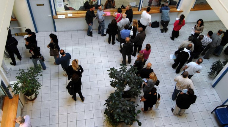 Πάνω από 45.000 αιτήσεις για την ένταξη στις 120 δόσεις σε μια εβδομάδα