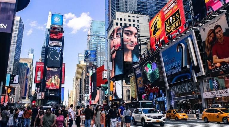 Σεζόν ρεκόρ σε Broadway, διπλασιάστηκε ο κύκλος εργασιών του σε 2 χρόνια