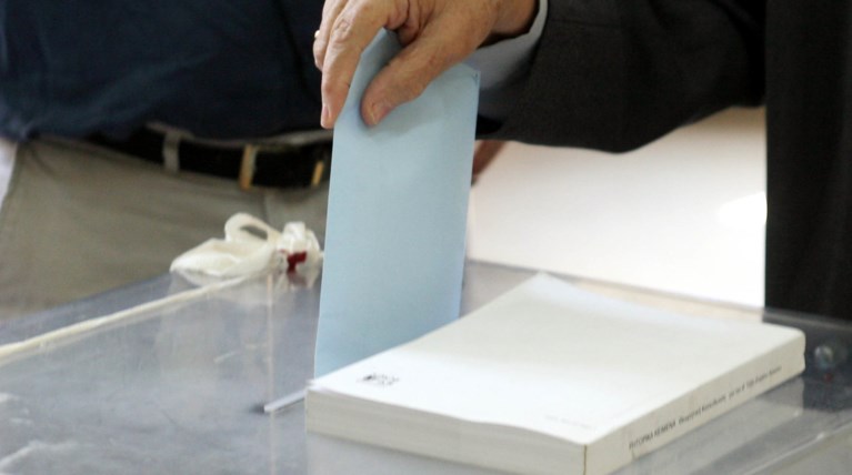 Νέο γκάλοπ: Προβάδισμα 9 μονάδων της ΝΔ έναντι του ΣΥΡΙΖΑ