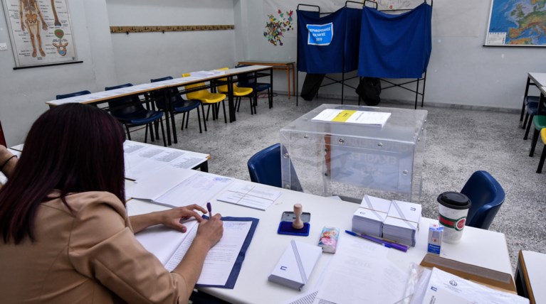 Σε ύψη ρεκόρ η αποχή: Δεν προσήλθαν δύο στους τρεις σε πολλές περιοχές