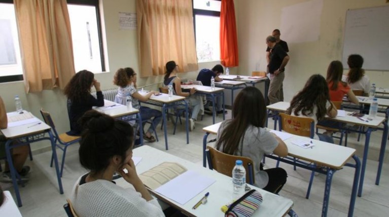 Ανοίγει η αυλαία των πανελλαδικών εξετάσεων