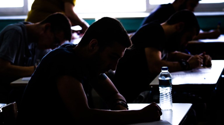 Aυτά είναι τα θέματα των Νέων Ελληνικών για τα ΕΠΑΛ