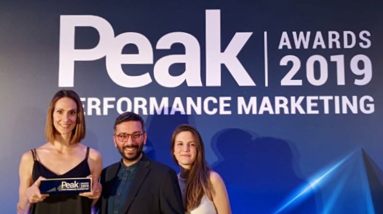Βραβεία Χ2 στα PEAK Performance Marketing Awards για την Avis