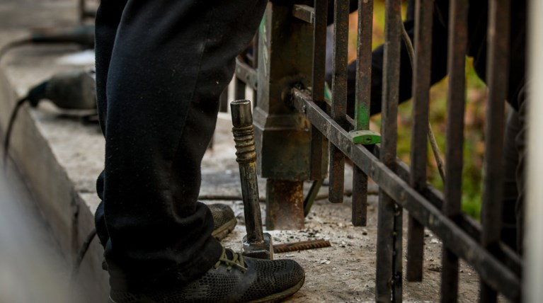 Ηράκλειο: Πετούσαν πέτρες στα αυτοκίνητα πάνω στην εθνική οδό