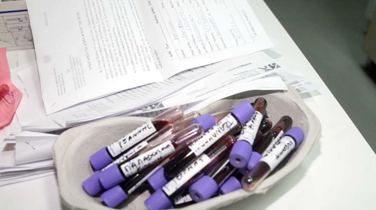 Διαγνωστικά Κέντρα: Σε επ' αόριστον απεργία από τη Δευτέρα
