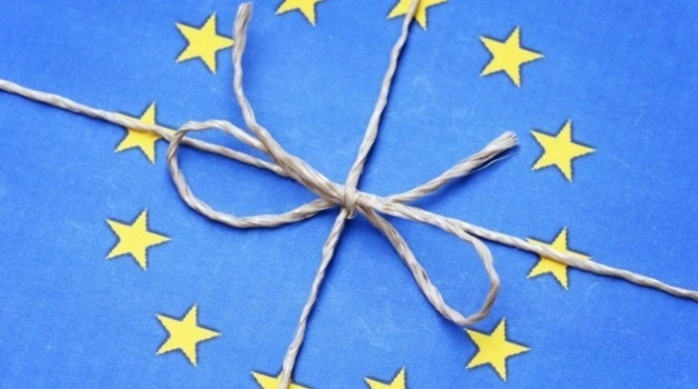 Euractiv: Συνασπισμός 13 χωρών της Ε.Ε. για τα Δυτικά Βαλκάνια